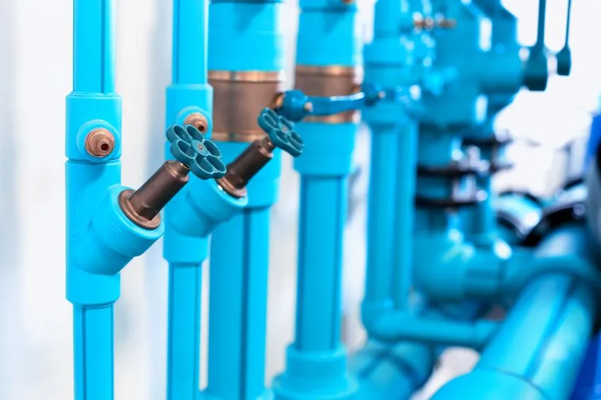 Renovación de la batería de contadores de agua de la comunidad en Madrid